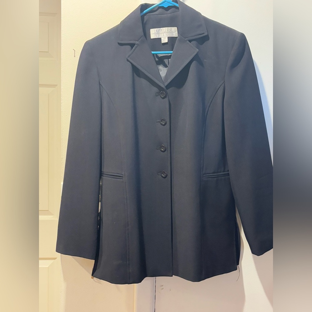 Larry Levine Suits Women's Black Button Up Blazer